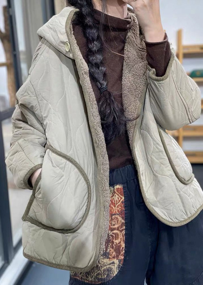 Beautifully Finished Coat in a Timeless Design