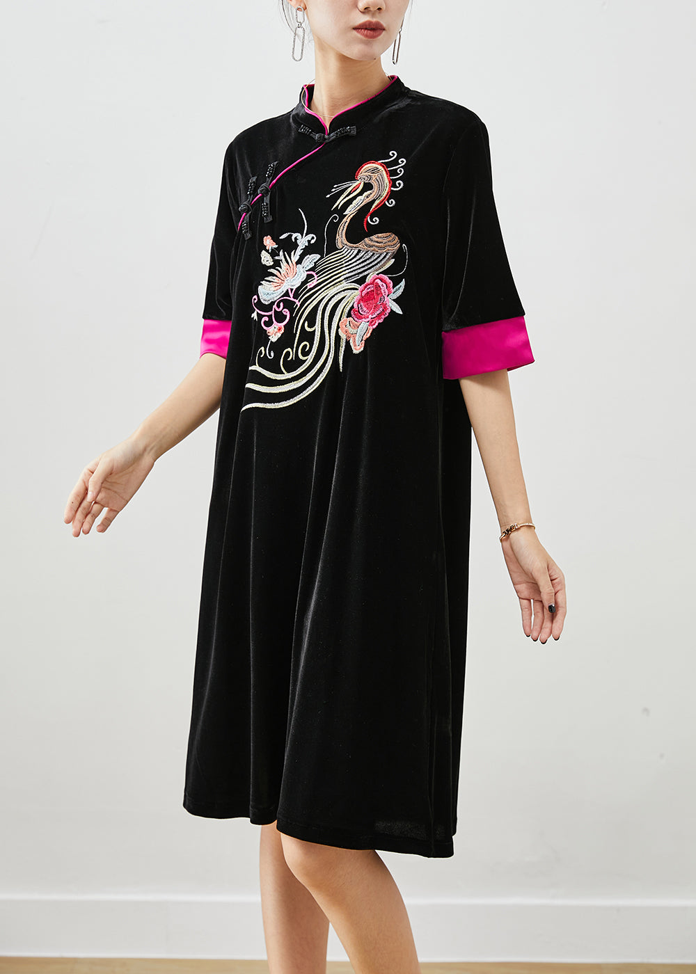 Sophisticated Dress with a Clean Classic Look