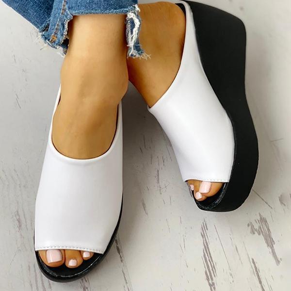 Chic Orthopedic Sandals with Unique Design
