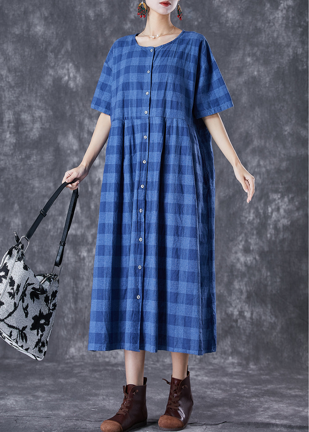Beautifully Crafted Dress in a Classic Style