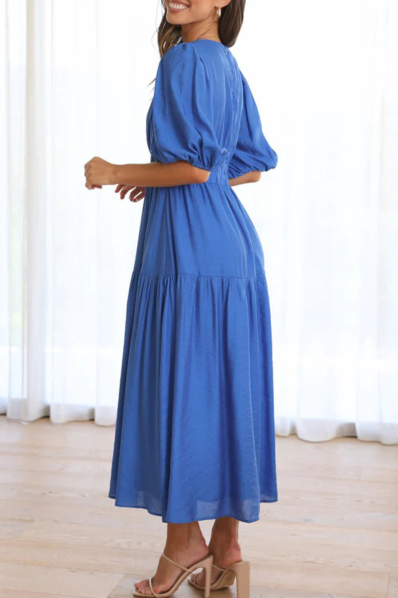 Effortlessly Elegant Dress with a Timeless Design