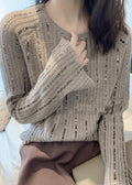 Well Tailored Sweater with a Graceful Silhouette