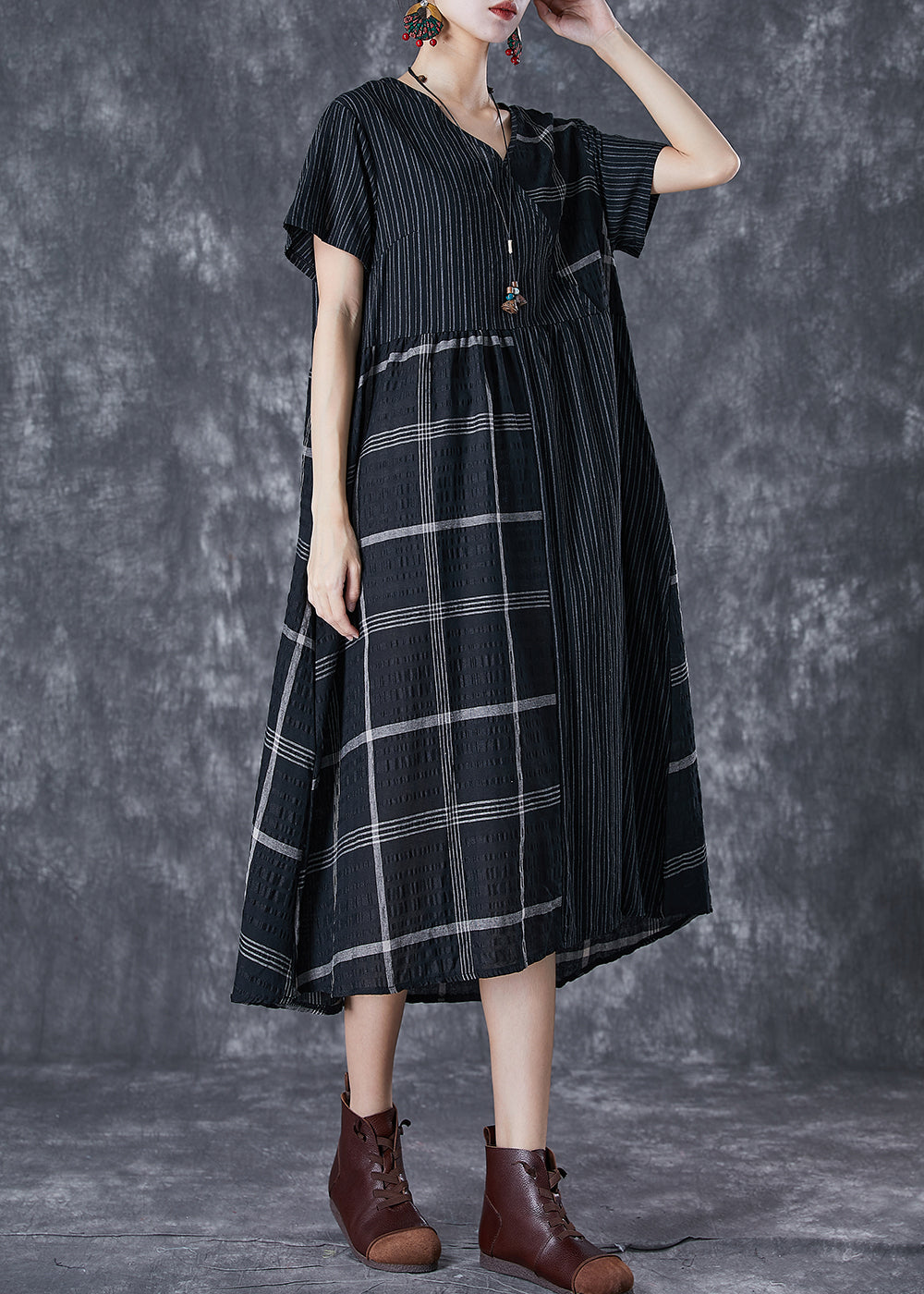 Gracefully Styled Dress for Any Occasion