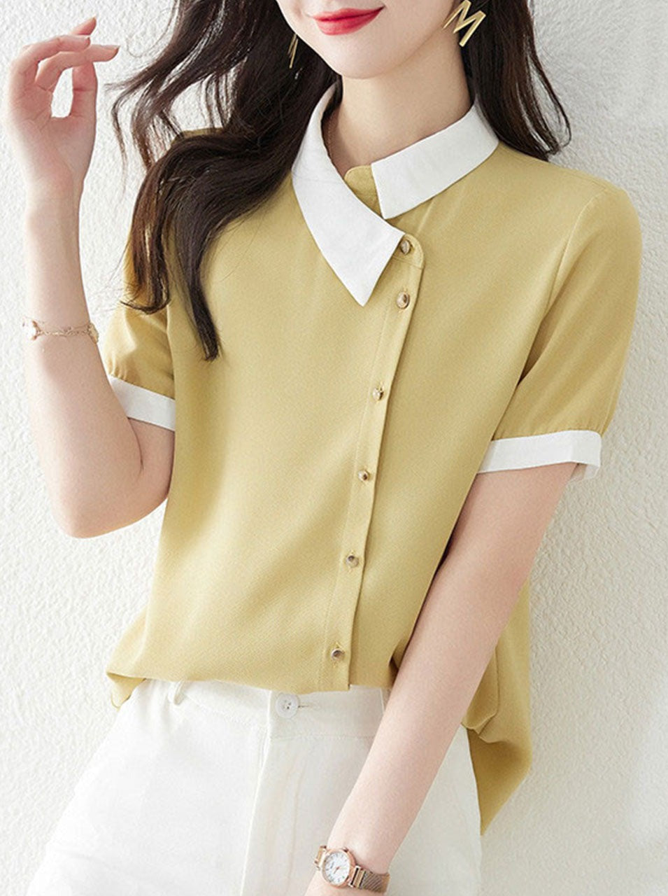 Beautifully Crafted Shirt in a Classic Style