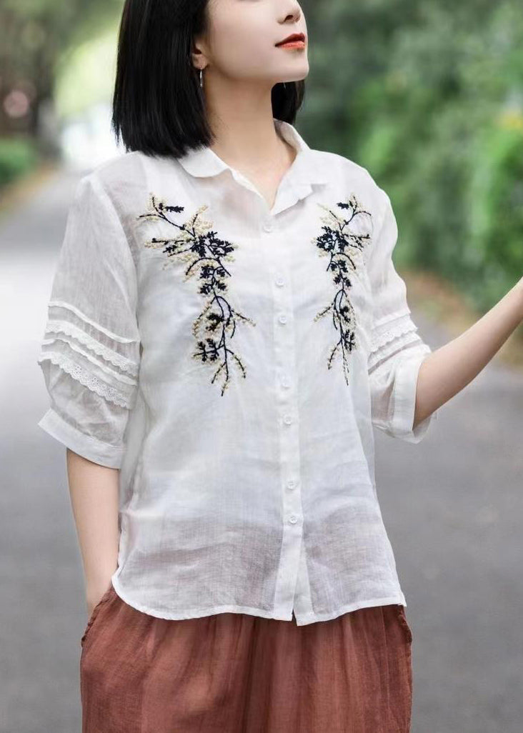 Sophisticated Blouse with a Clean Classic Look