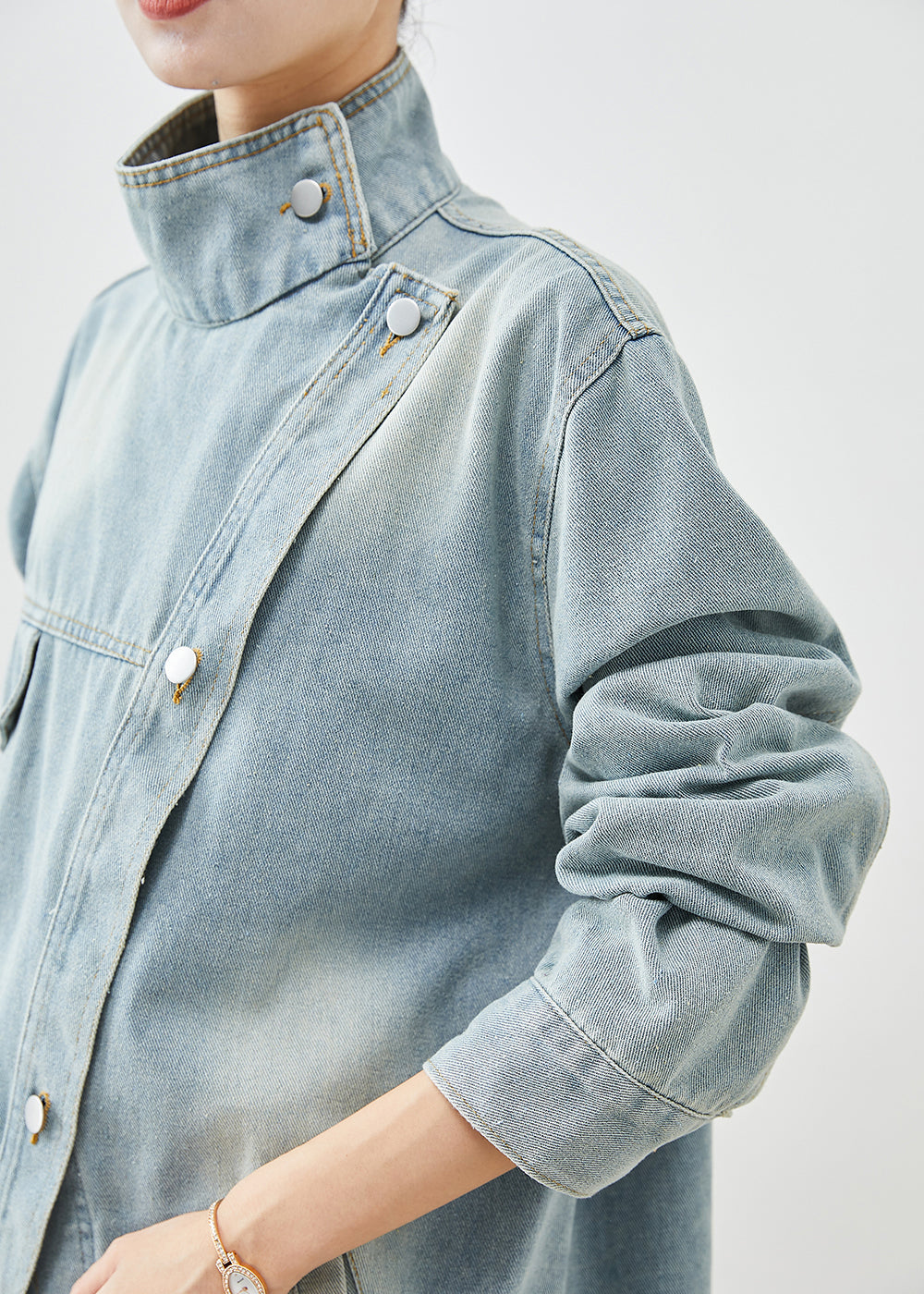 Elegantly Styled Jacket for Everyday Wear
