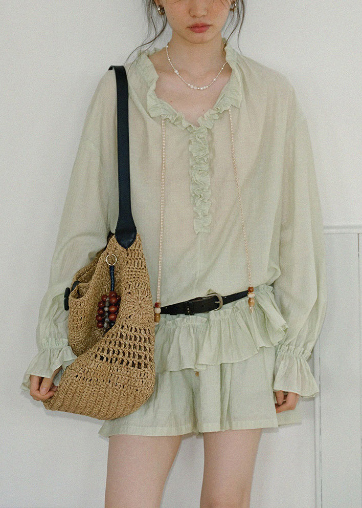 Well Tailored Shirt with a Graceful Silhouette
