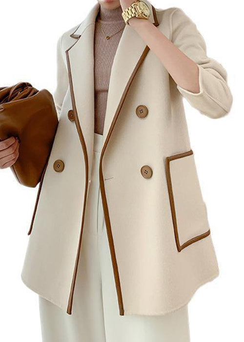 Beautifully Finished Coat in a Timeless Design