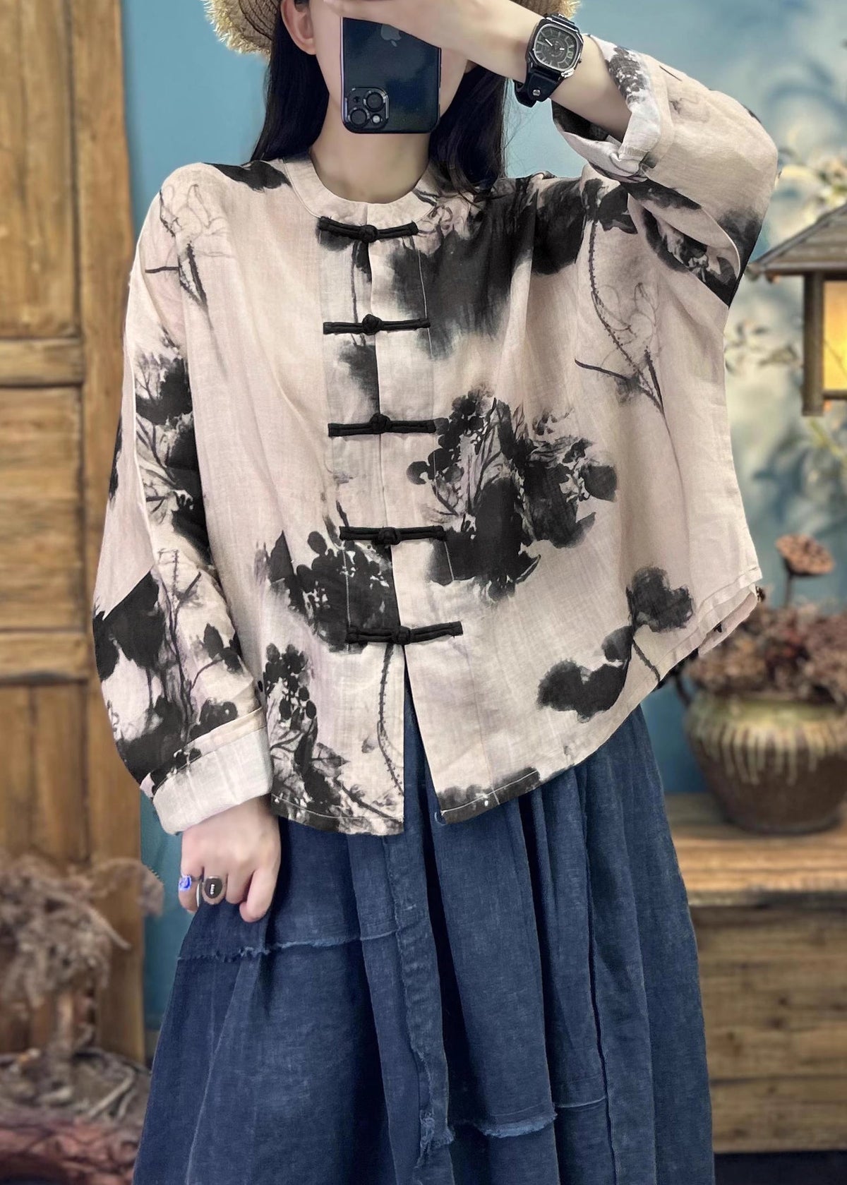 Effortlessly Elegant Coat with a Timeless Design