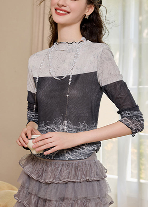 Well Tailored Top with a Graceful Silhouette