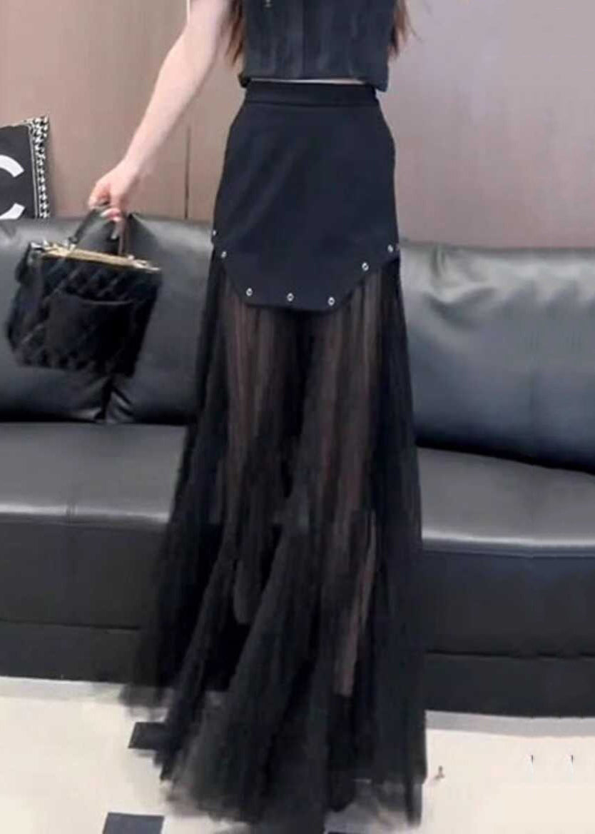 Effortlessly Elegant Garment with a Timeless Design