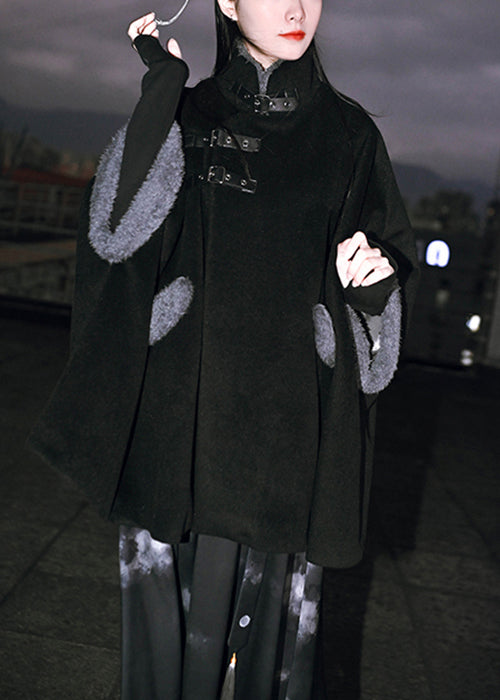 Well Tailored Coat with a Graceful Silhouette
