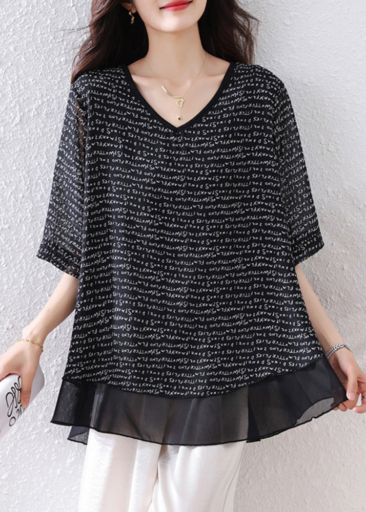 Effortlessly Elegant Top with a Timeless Design