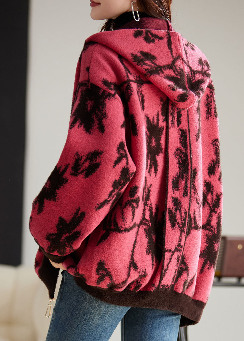 Elegantly Styled Coat for Everyday Wear