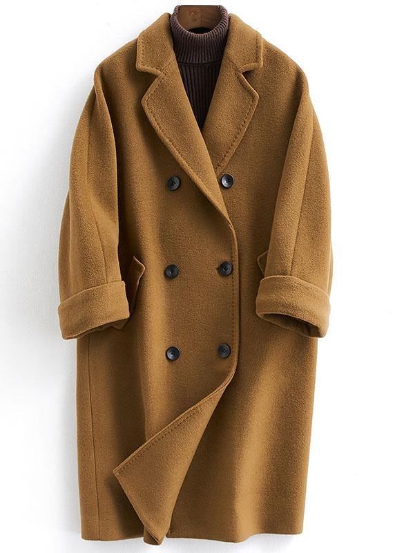 Sophisticated Coat with a Clean Classic Look