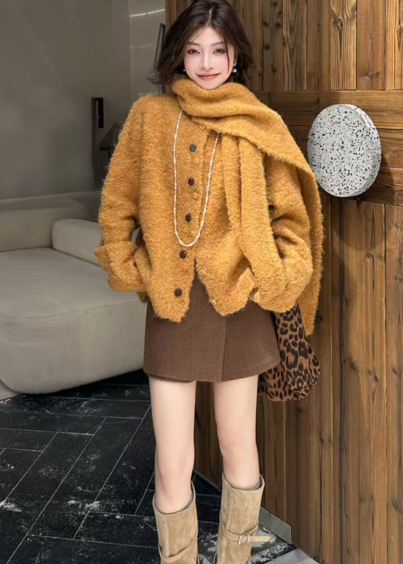 Classic Vintage Cardigan with a Flattering Fit