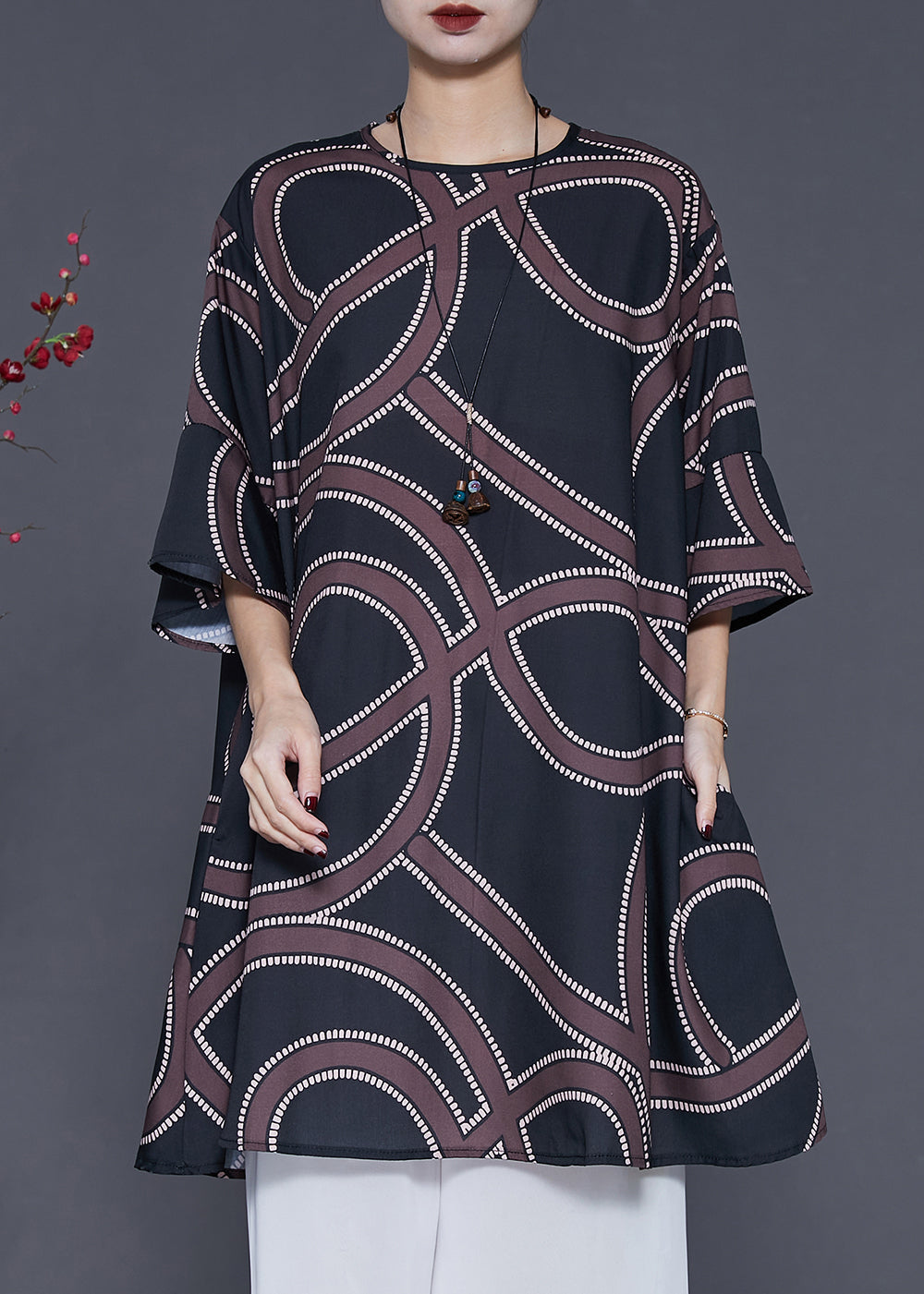 Beautifully Crafted Dress in a Classic Style