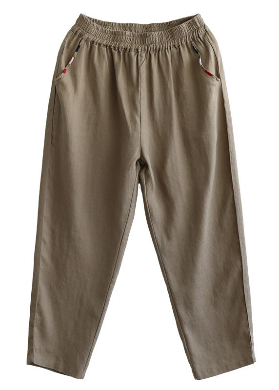 Effortlessly Elegant Pants with a Timeless Design