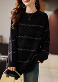 Well Tailored Sweater with a Graceful Silhouette