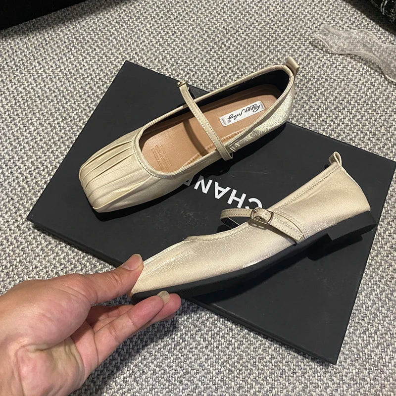 Comfortable Orthopedic Flats for Daily Wear
