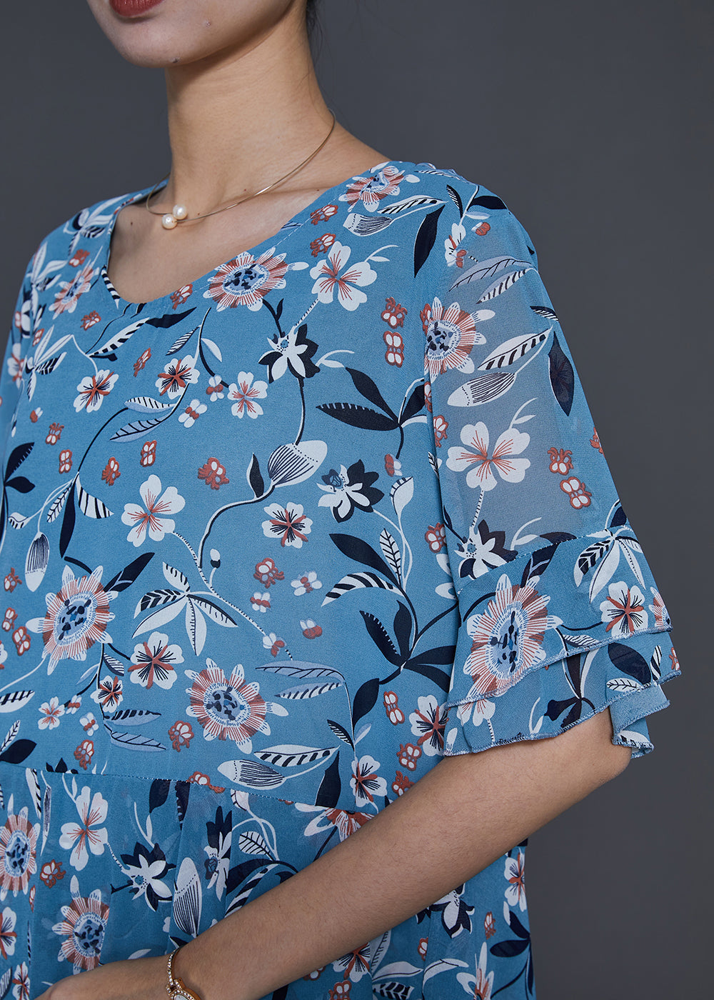 Effortlessly Elegant Shirt with a Timeless Design