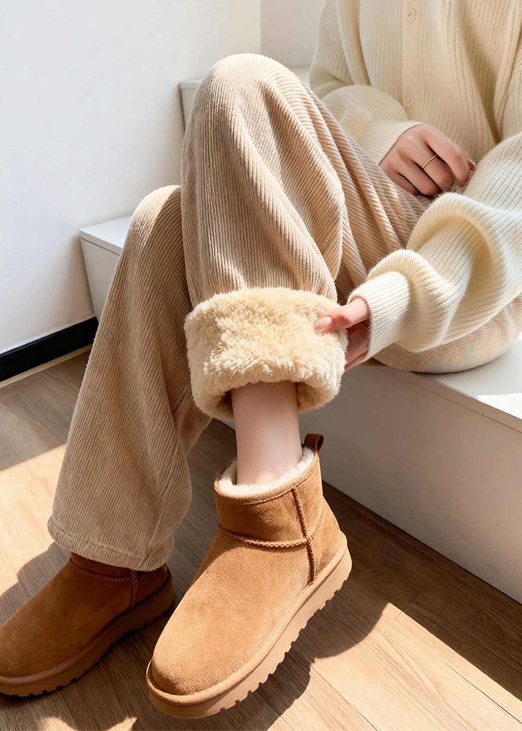 Elegantly Styled Pants for Everyday Wear
