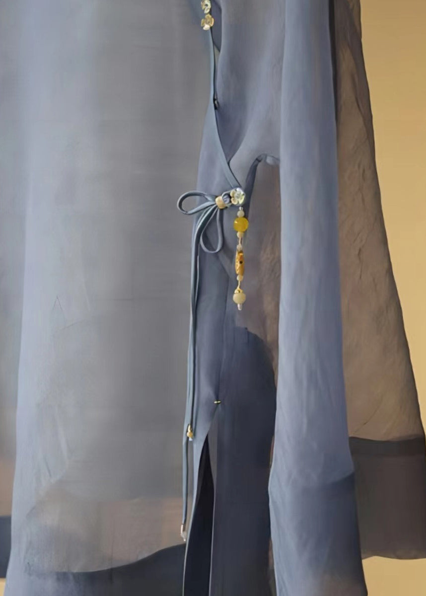 Well Tailored Shirt with a Graceful Silhouette