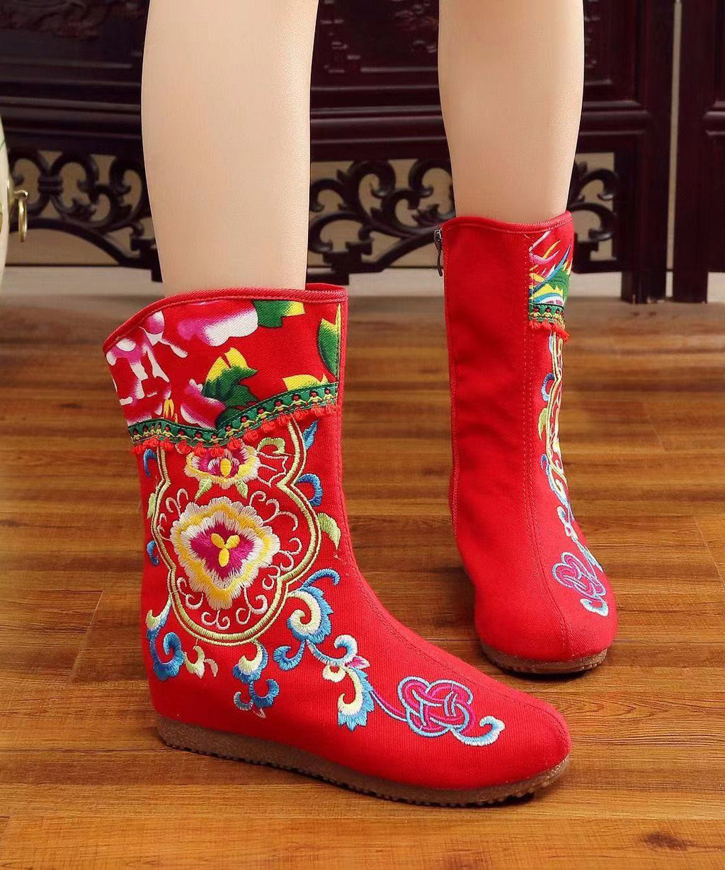 Chic Orthopedic Boots with Unique Design