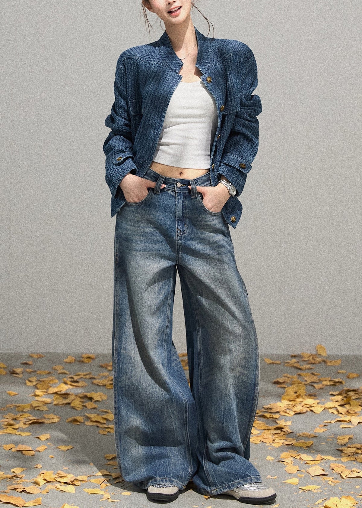 Effortlessly Elegant Jacket with a Timeless Design