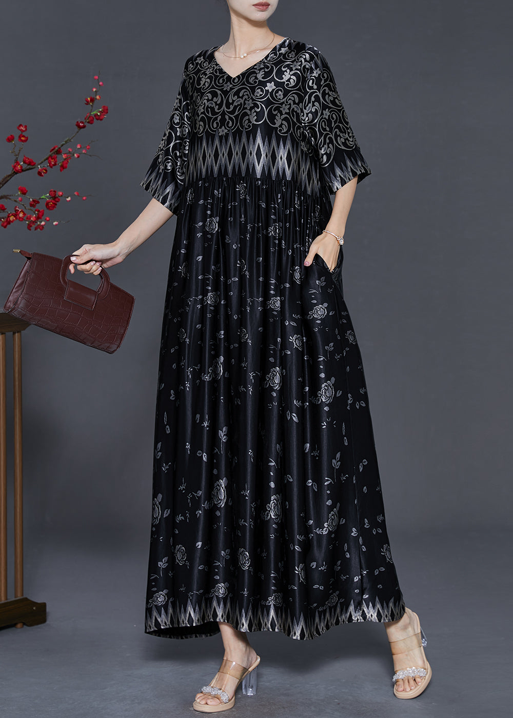 Gracefully Styled Dress for Any Occasion