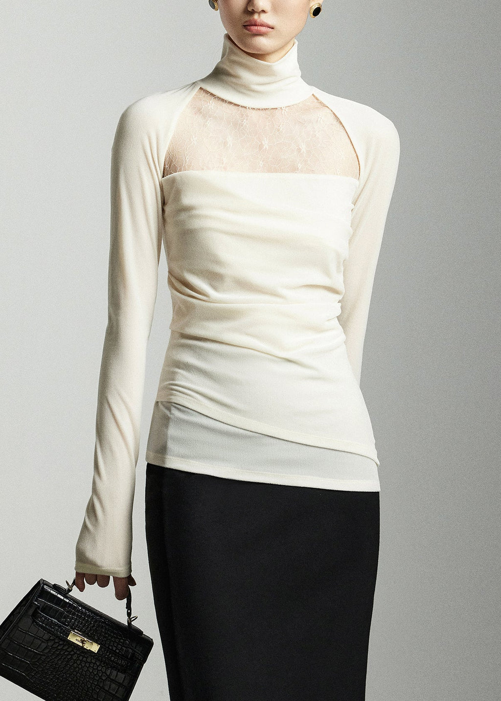 Effortlessly Elegant Top with a Timeless Design