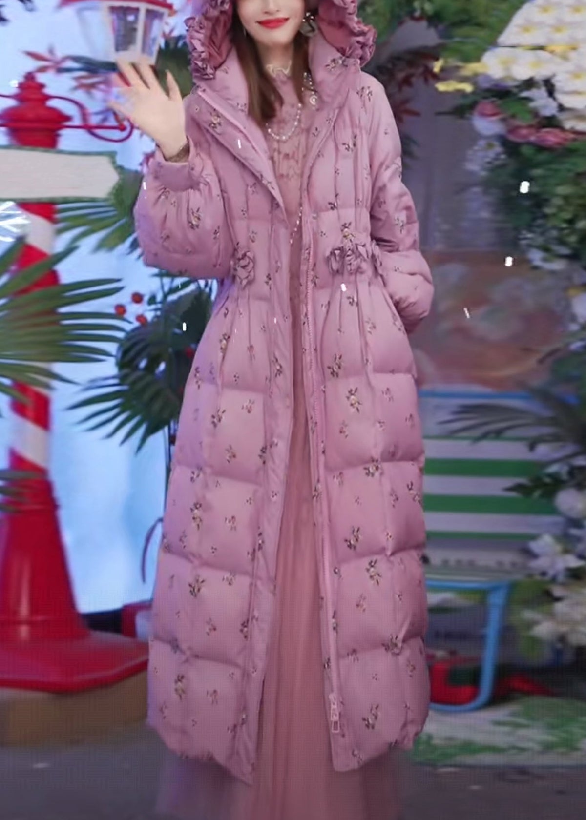 Beautifully Finished Coat in a Timeless Design