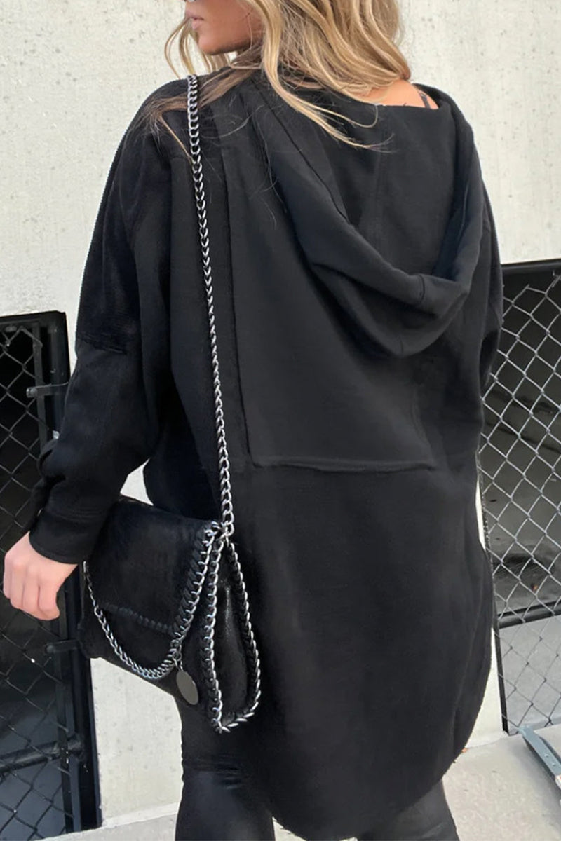 Effortlessly Elegant Top with a Timeless Design