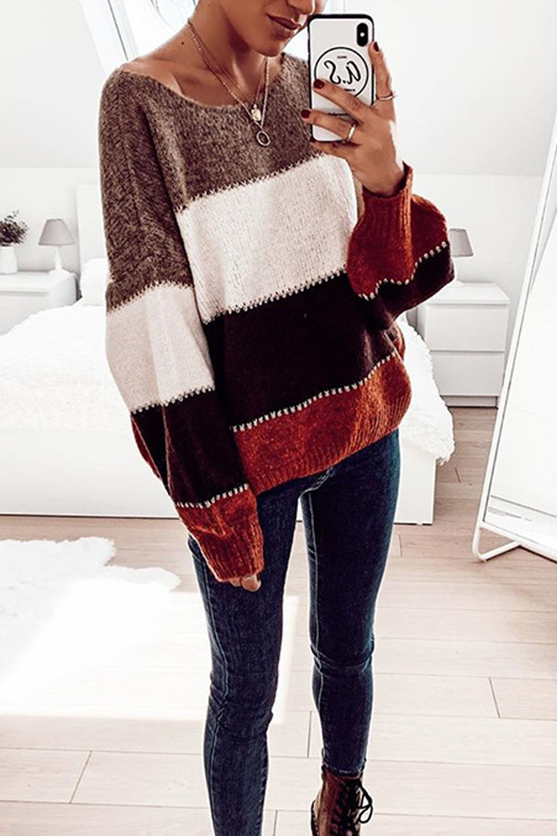Classic Vintage Sweater with a Flattering Fit