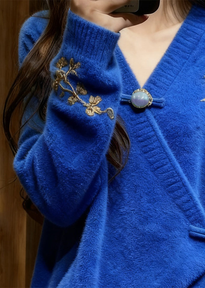 Gracefully Styled Sweater for Any Occasion