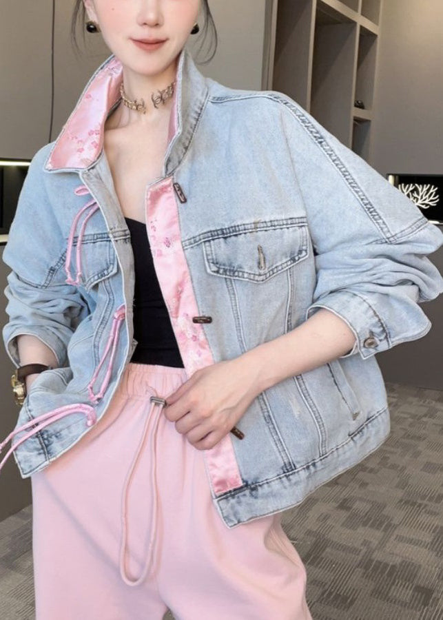 Elegantly Styled Coat for Everyday Wear