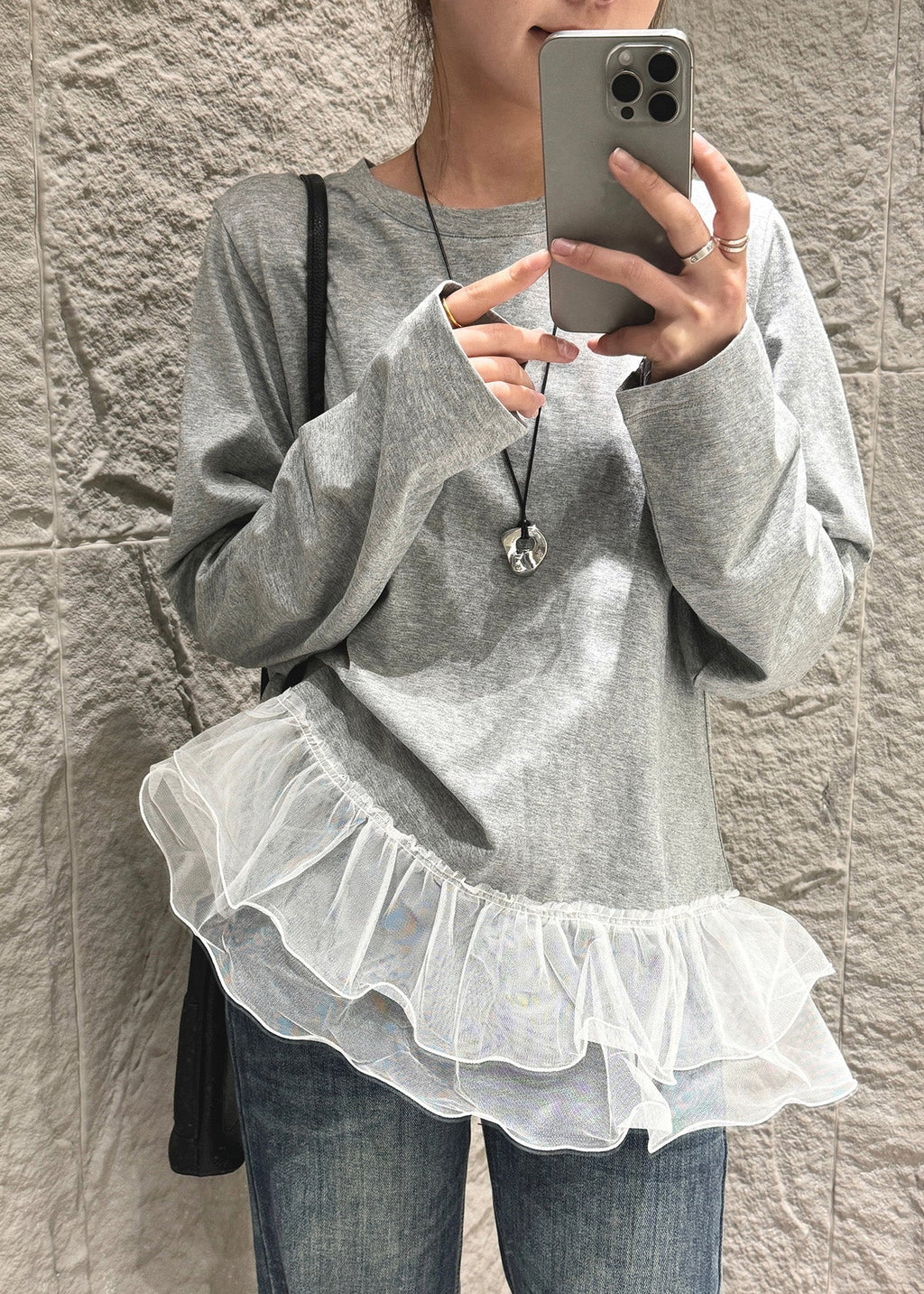 Well Tailored Blouse with a Graceful Silhouette