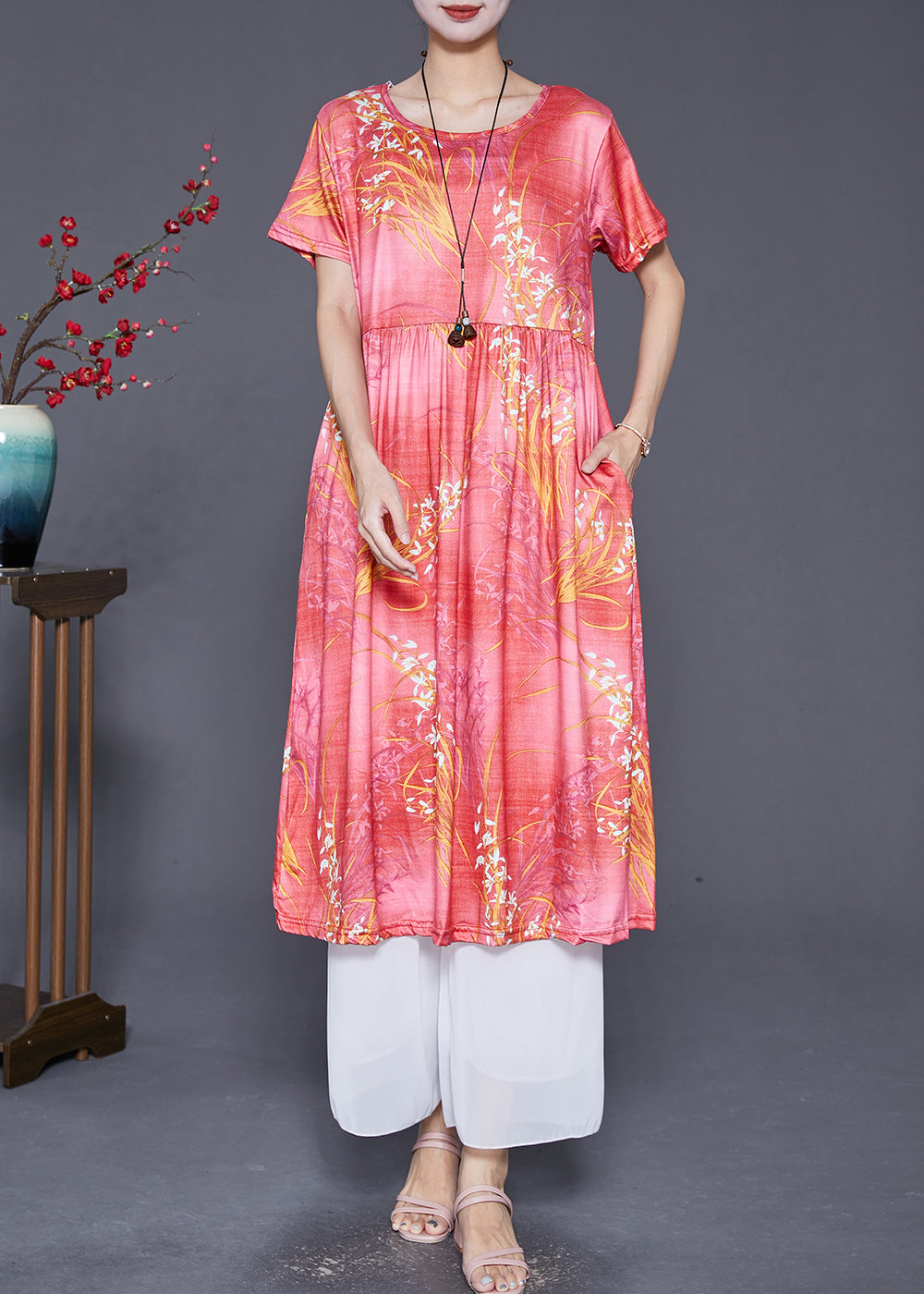 Classic Vintage & Enduringly Stylish Dress