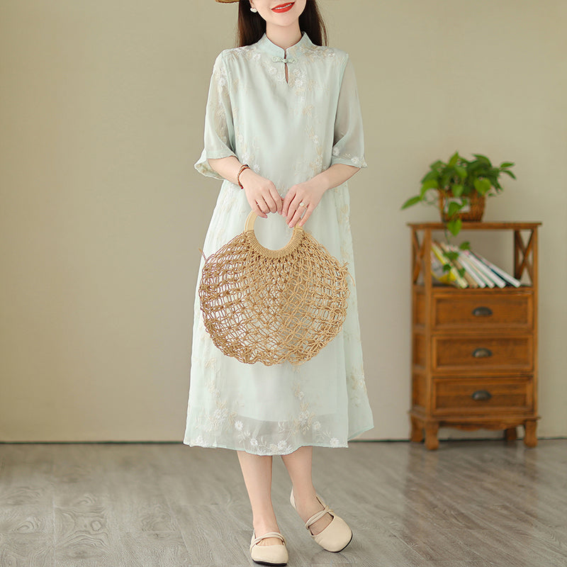 Classic Vintage & Enduringly Stylish Dress