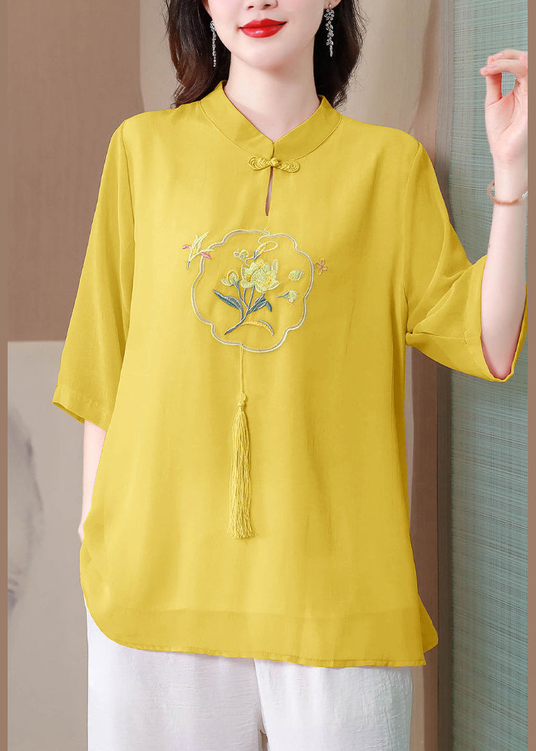 A Vintage Style Top with Delicate Timeless Details