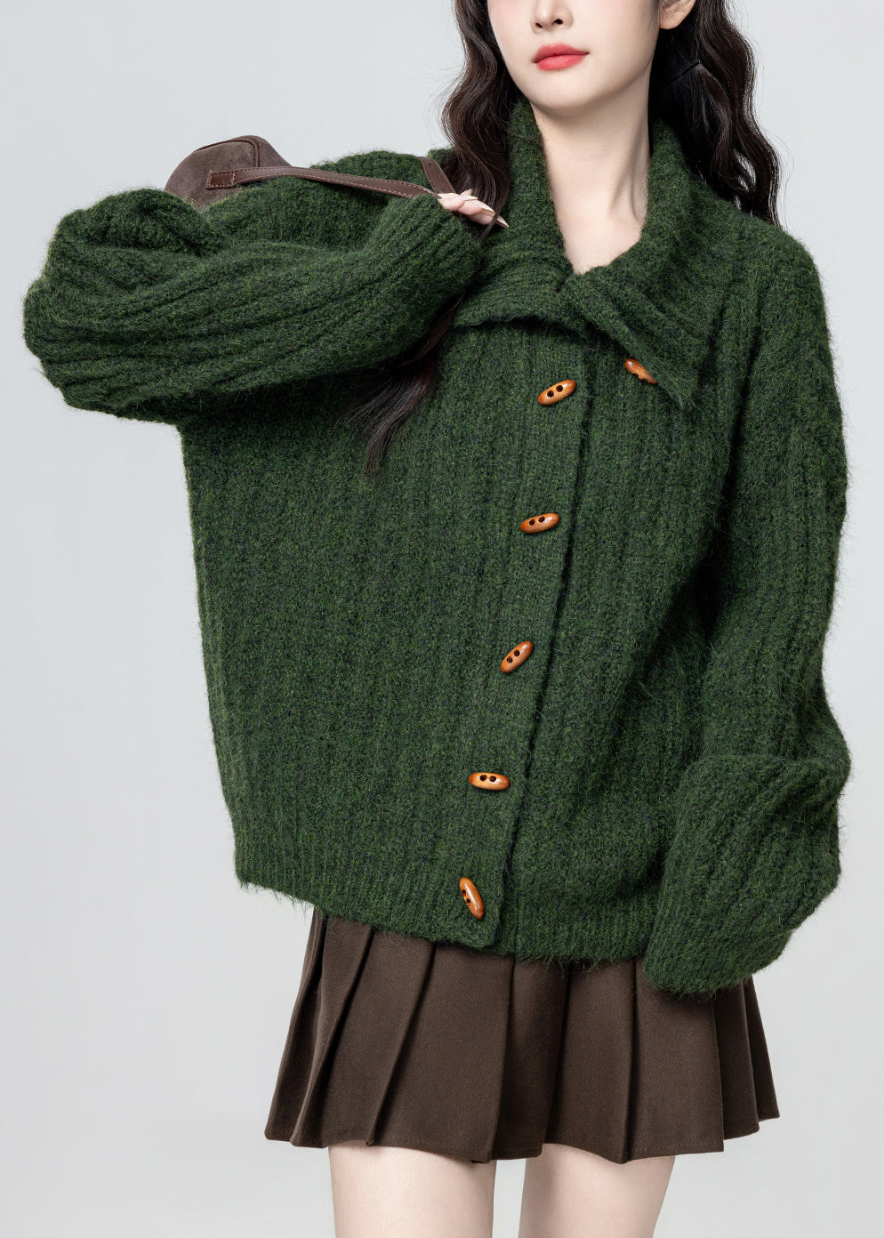 Effortlessly Elegant Coat with a Timeless Design