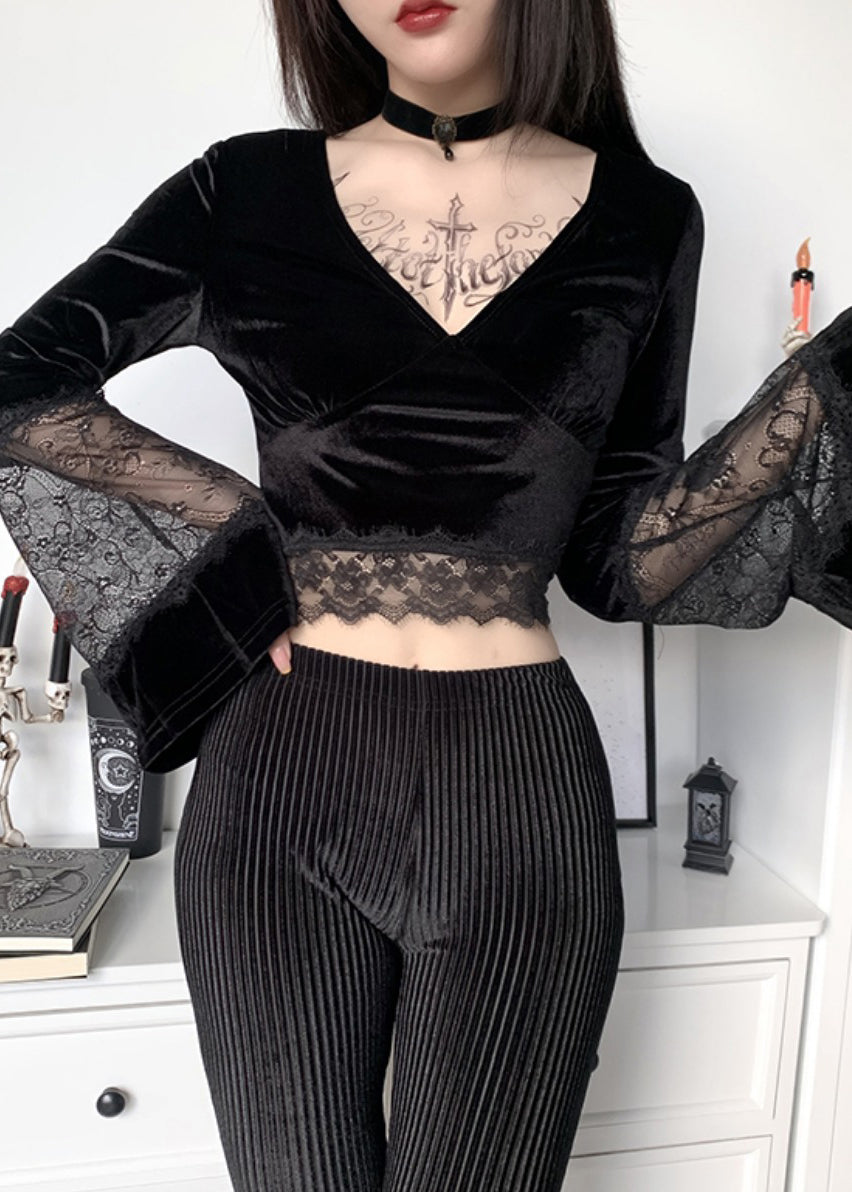 Polished Top with an Effortless Classic Look