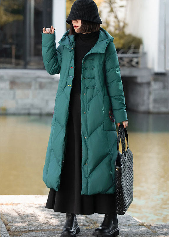 Beautifully Finished Coat in a Timeless Design