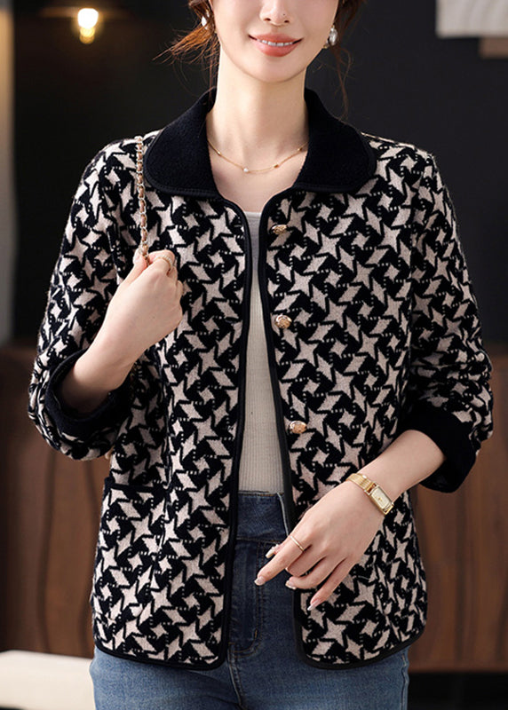 Gracefully Styled Cardigan for Any Occasion