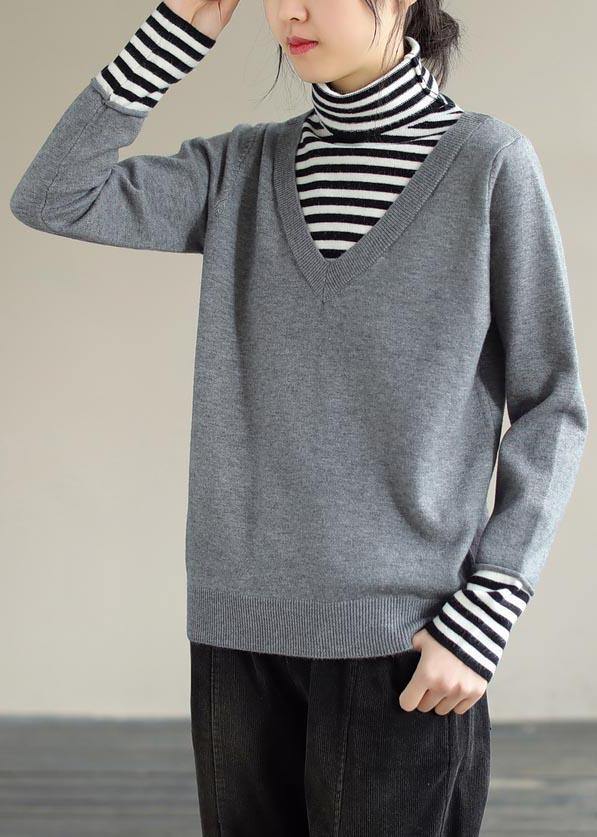 Effortlessly Elegant Sweater with a Timeless Design