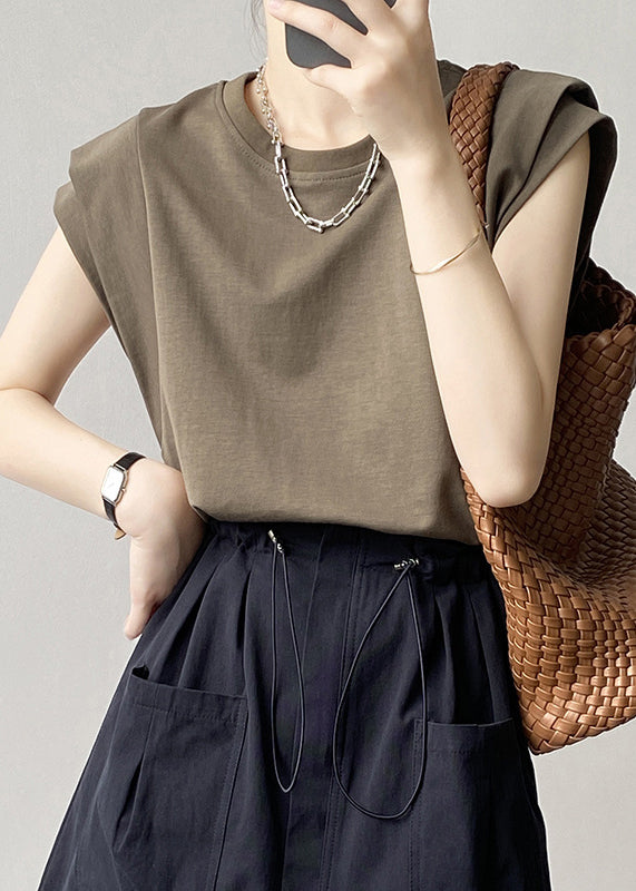 Classic Vintage Shirt with a Flattering Fit