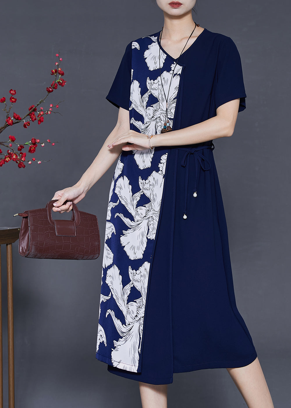 Gracefully Styled Dress for Any Occasion