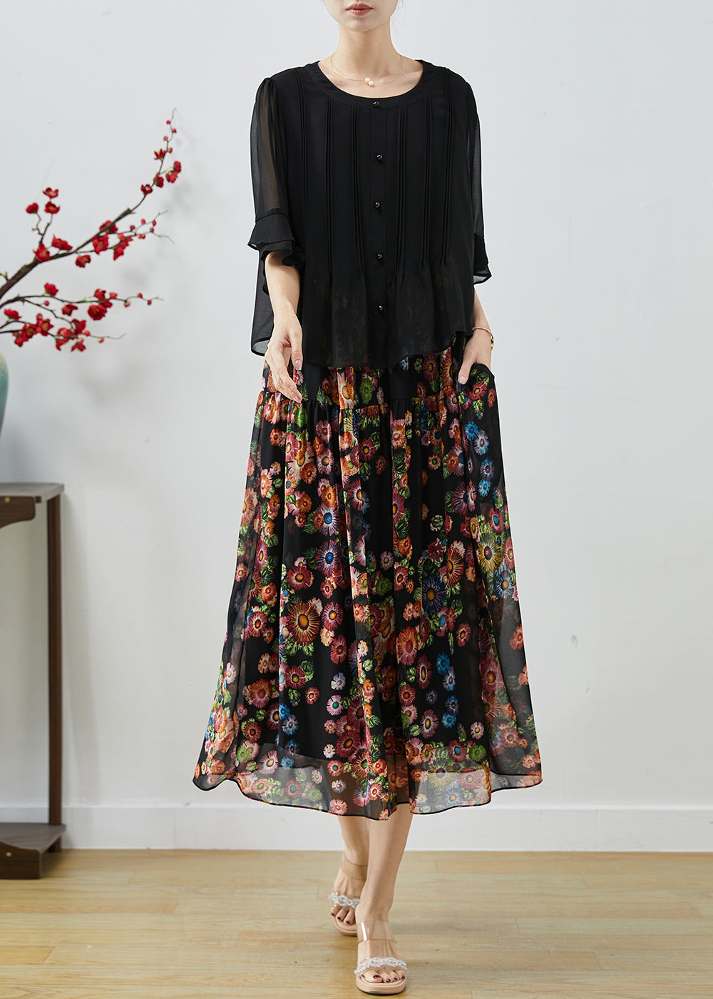 Gracefully Styled Dress for Any Occasion