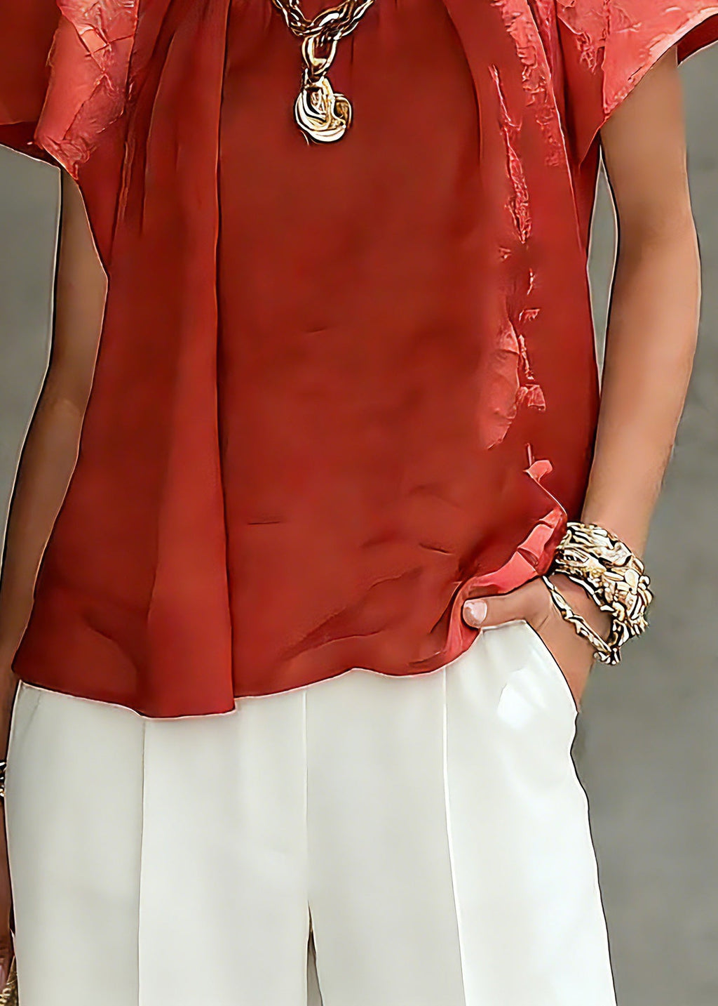 Well Tailored Shirt with a Graceful Silhouette