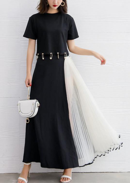 Gracefully Styled Garment for Any Occasion